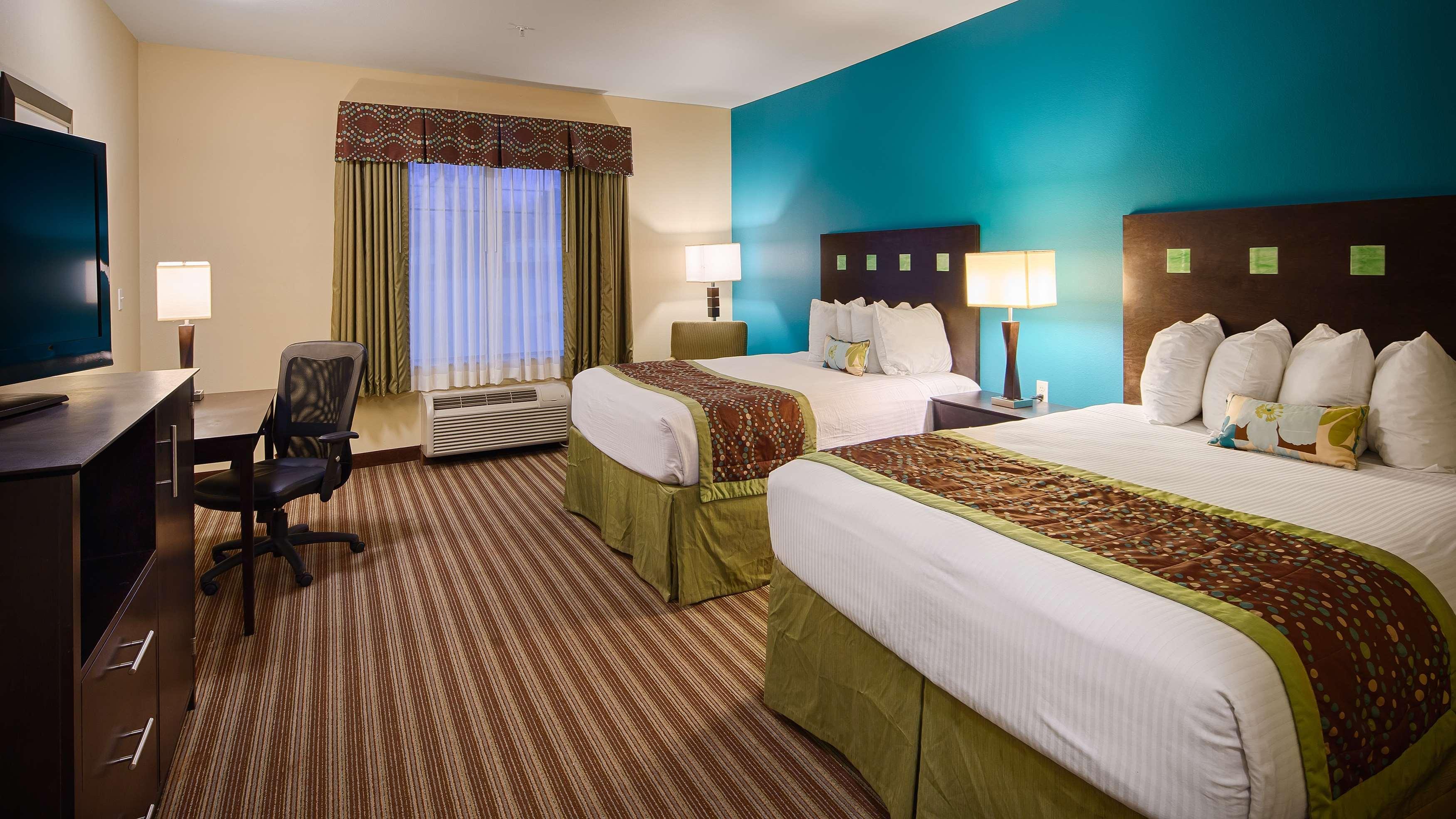 Best Western Plus Desoto Inn & Suites Mansfield Екстериор снимка
