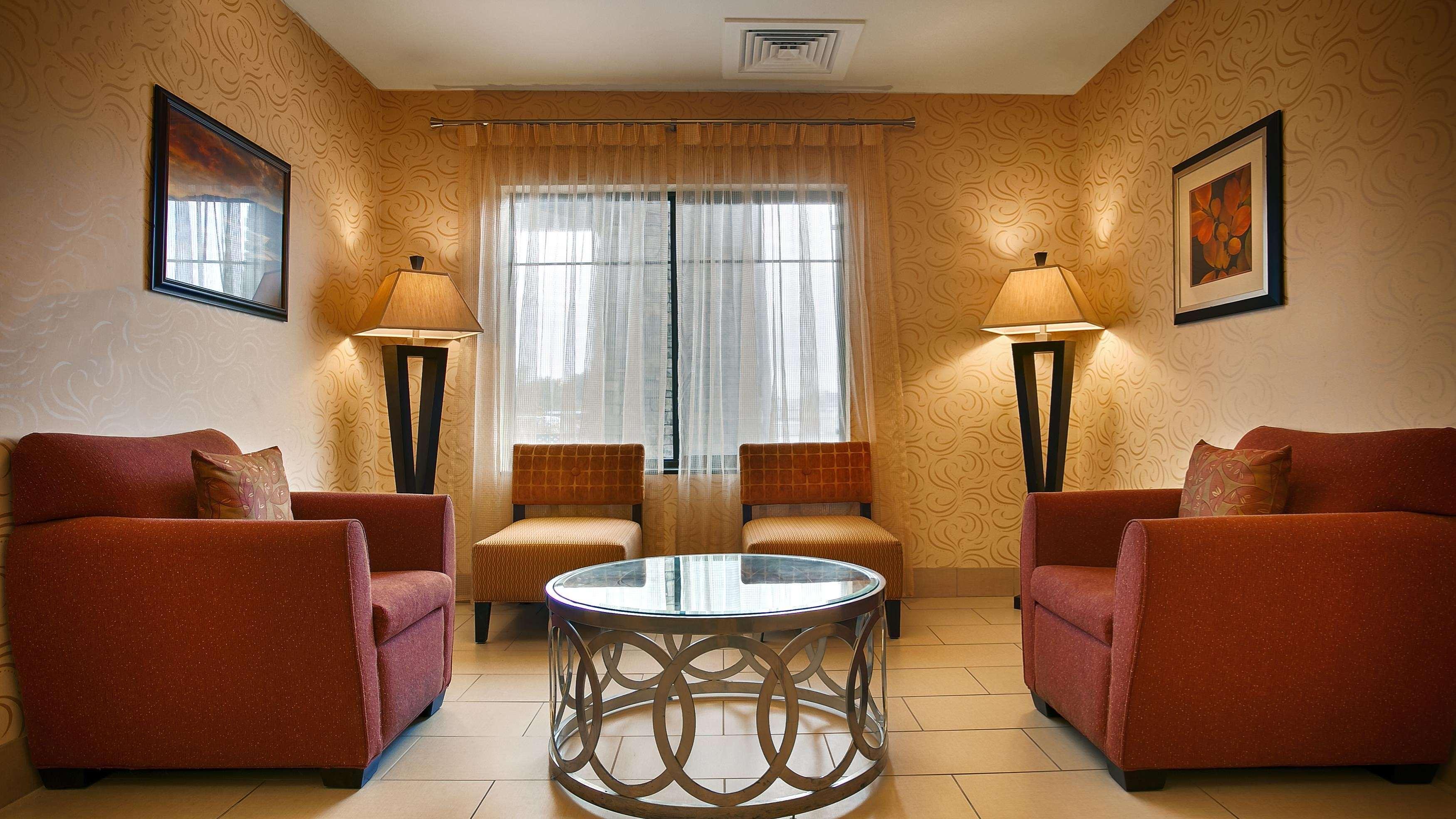 Best Western Plus Desoto Inn & Suites Mansfield Екстериор снимка