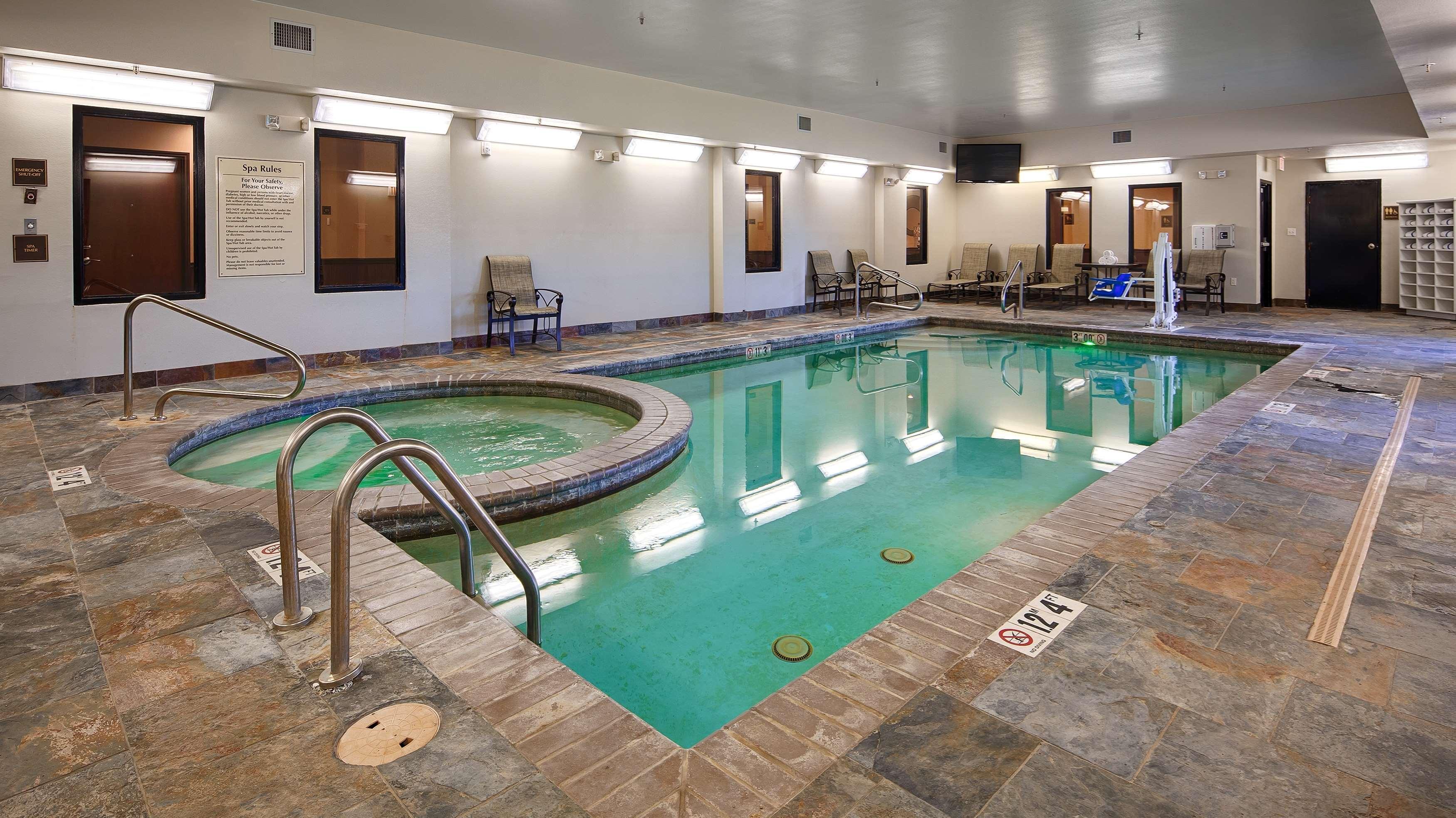 Best Western Plus Desoto Inn & Suites Mansfield Екстериор снимка