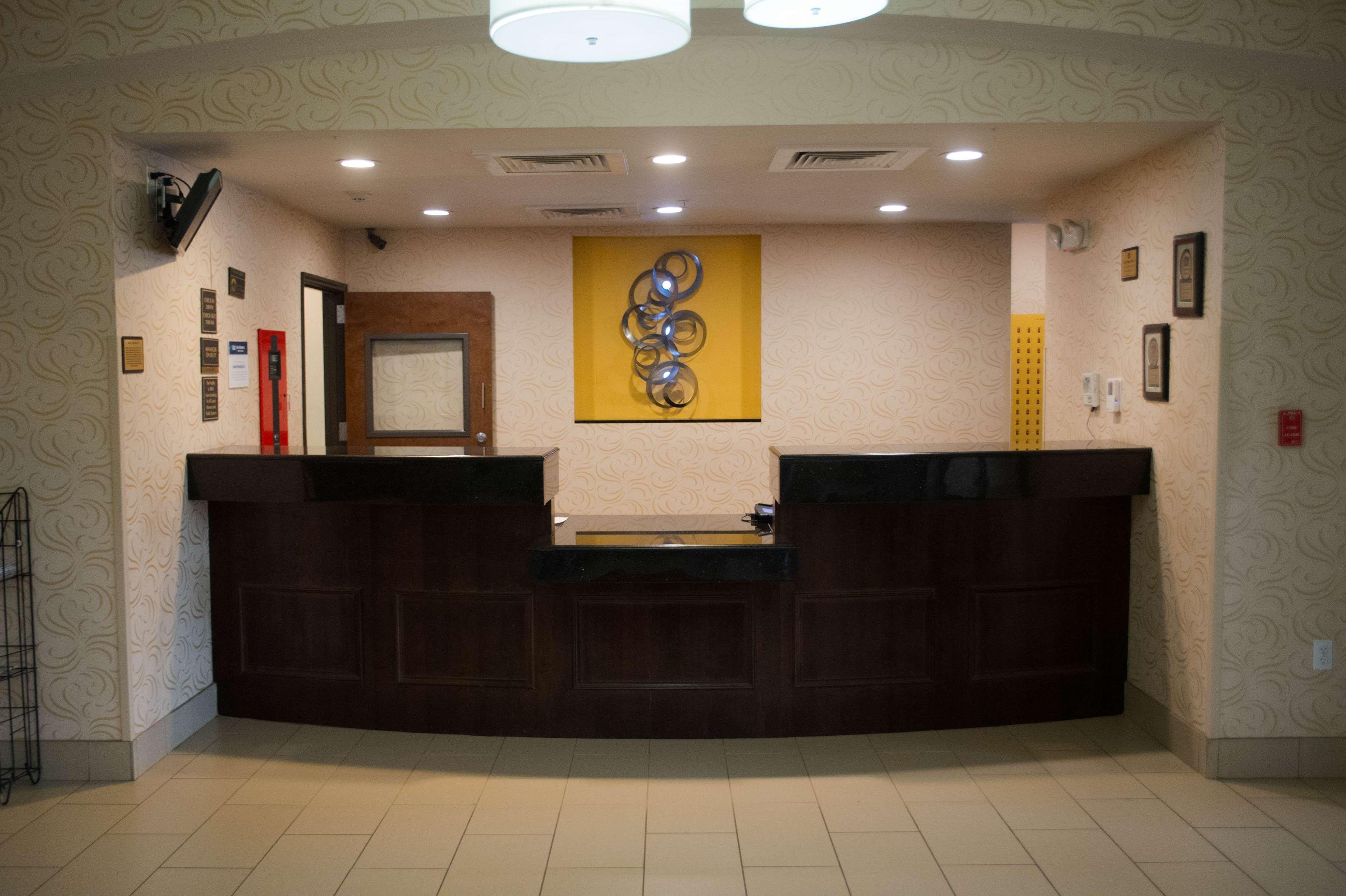 Best Western Plus Desoto Inn & Suites Mansfield Екстериор снимка