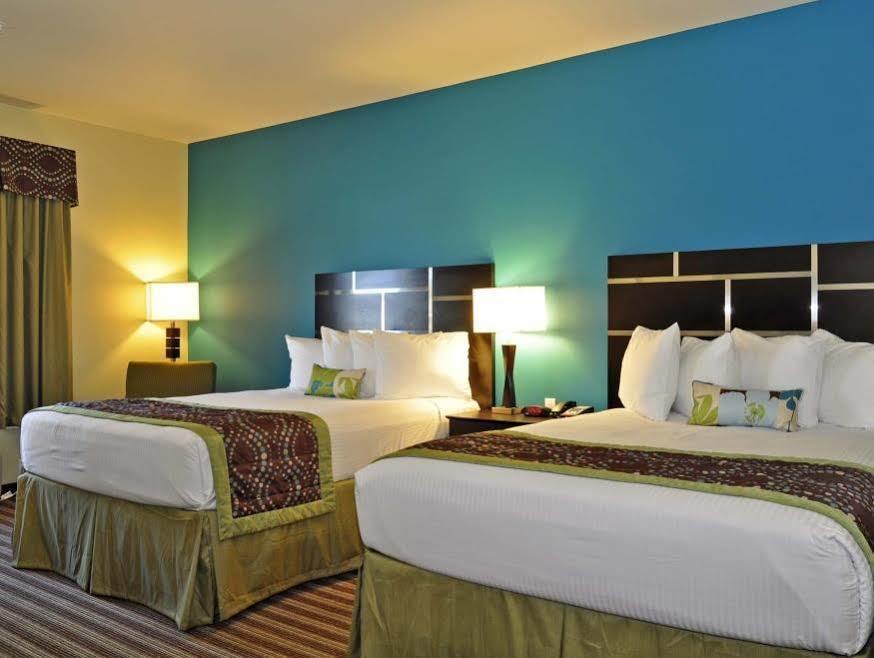 Best Western Plus Desoto Inn & Suites Mansfield Екстериор снимка