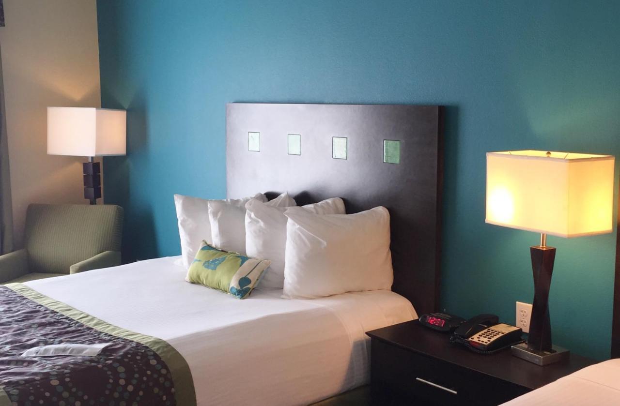 Best Western Plus Desoto Inn & Suites Mansfield Стая снимка